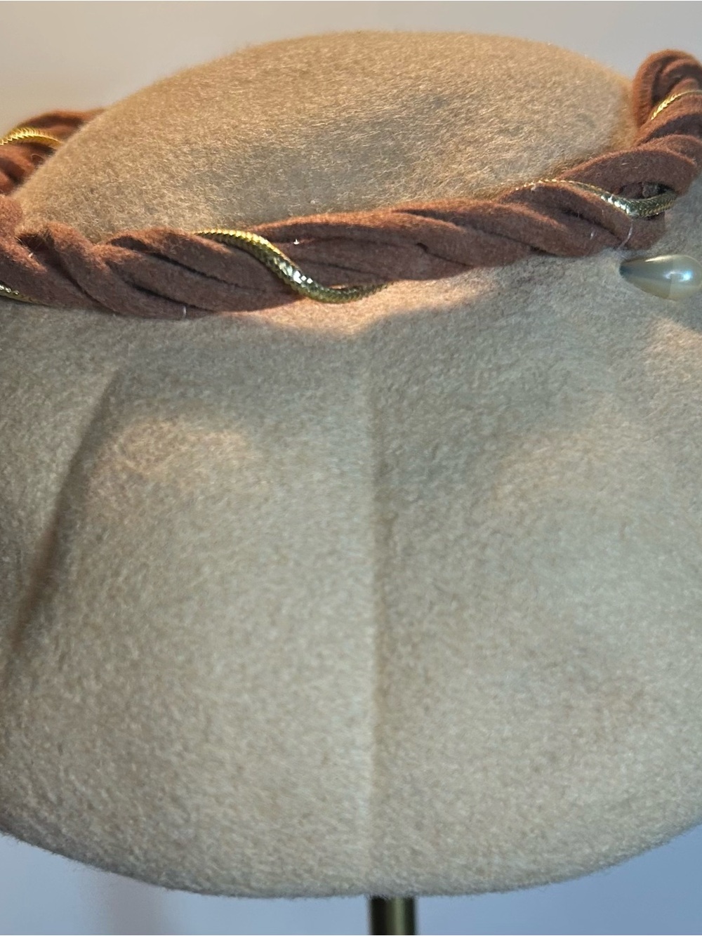 Vintage Hampshire Pill Box Hat - 100% Wool Cream Felt Beret w/Brown Twist Trim